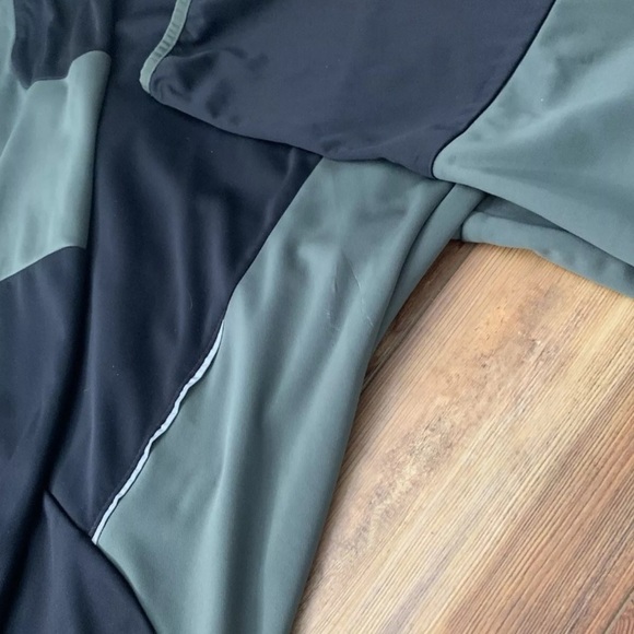 Columbia Black and Gray Jacket w/ Yellow Accents- Men’s Omni-Shield Windproof L - Picture 11 of 11